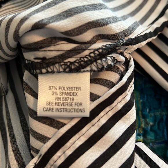 STUDIO WORKS plus size blouse. Black / cream stripe. 2X - Picture 4 of 9